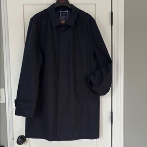 NWT Charles Tyrwhitt London designed classic navy raincoat shower proof 46R